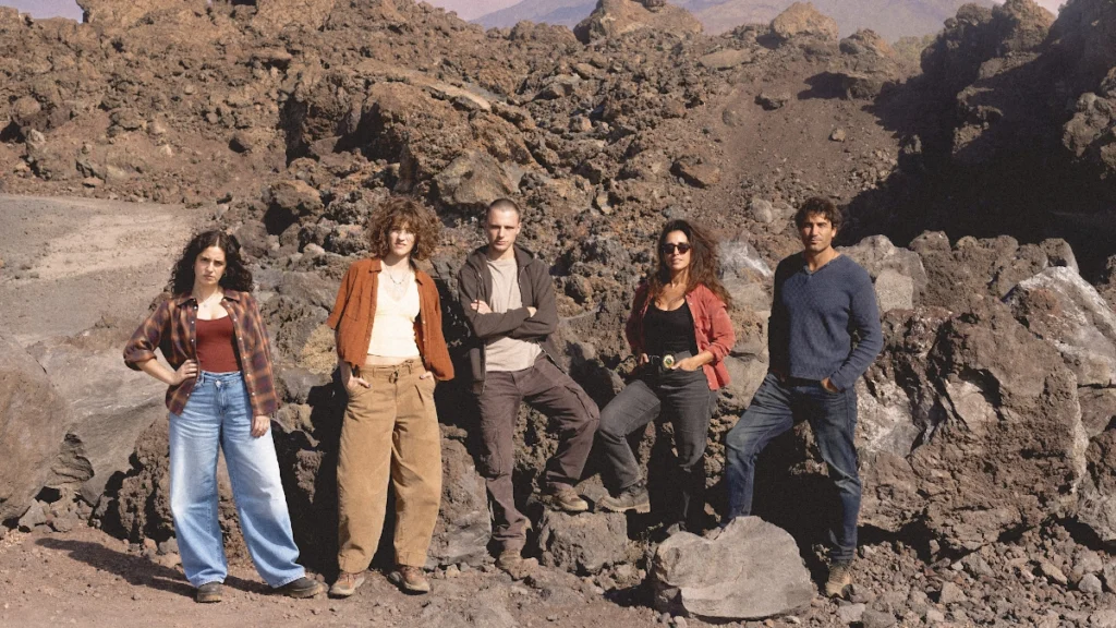 El reparto de 'El susurro del fuego', en Tenerife.