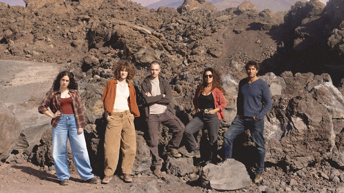 El reparto de 'El susurro del fuego', en Tenerife.