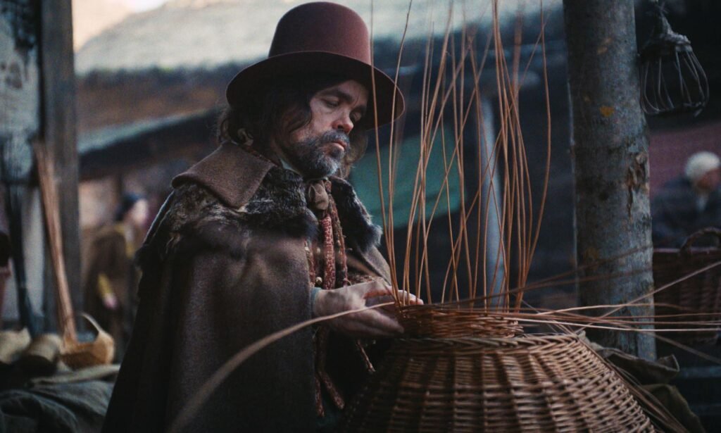 Peter Dinklage es el cestero en 'Wicker'.